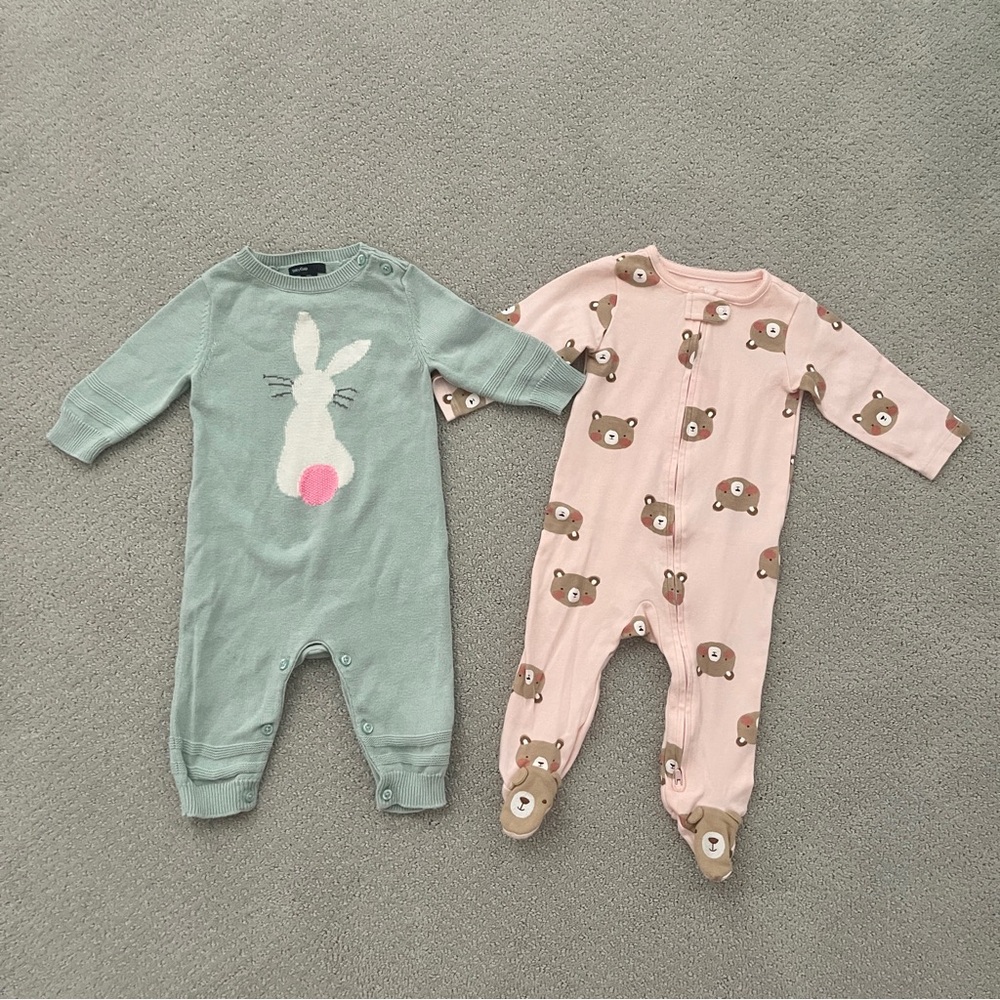 7 Piece Baby Sleep & Play Onesie Bundle - baby gap, carter’s, little me, owlivia